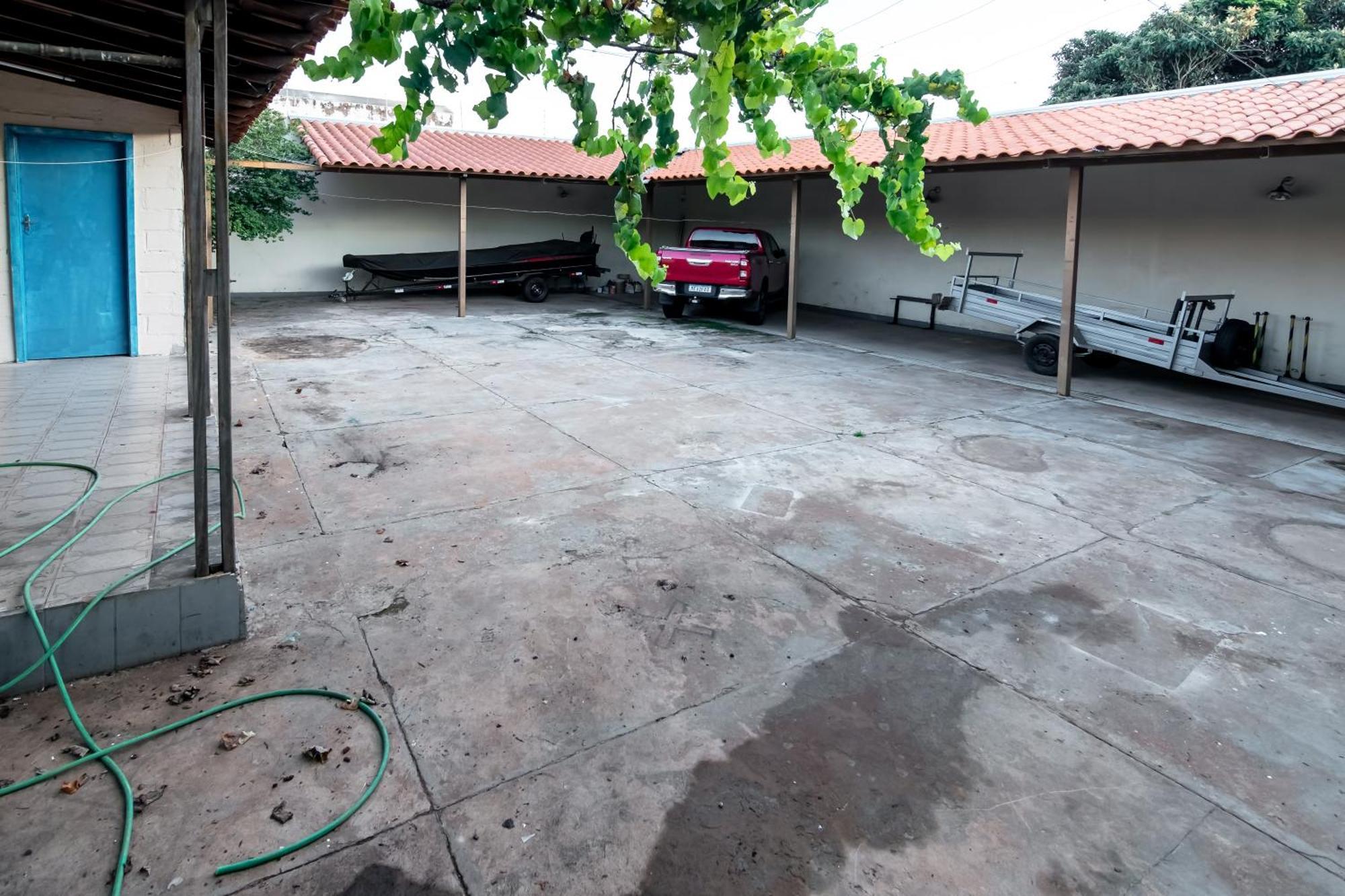 Отель Pousada Roosevelt Quarto 03 - Pousada Central Prox Rodoviaria E Dist Industrial Уберландия Экстерьер фото